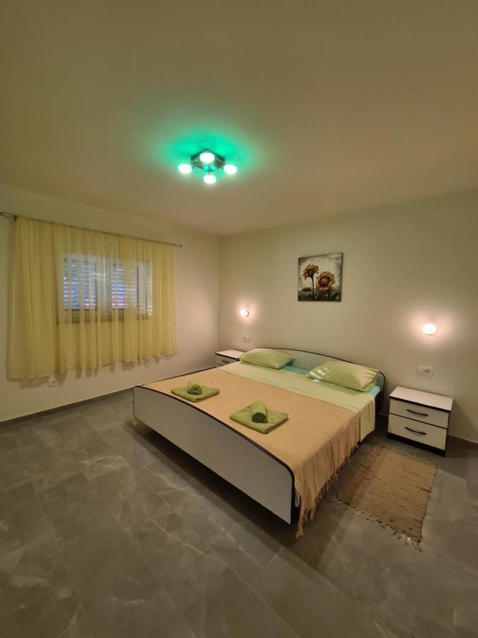 Apartments Kresan Sukošan المظهر الخارجي الصورة