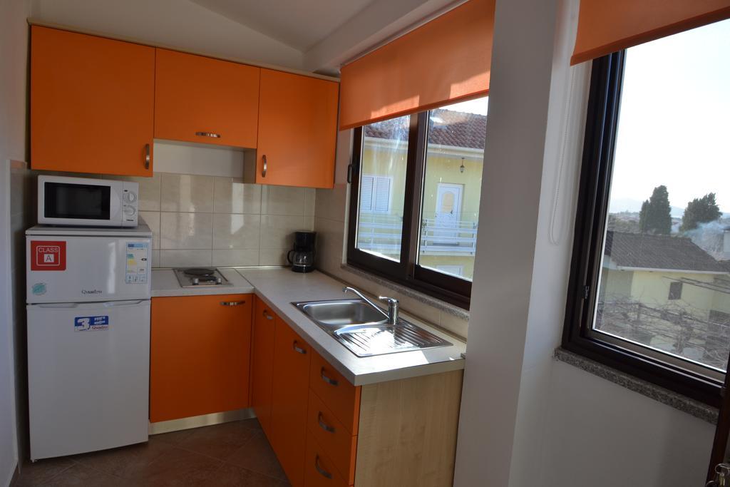 Apartments Kresan Sukošan المظهر الخارجي الصورة